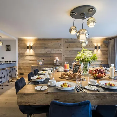 Chalet Moonlit Bay: Where Zell's Alpine Apartment